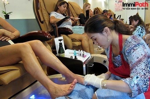 Đa số người Việt ở Mỹ đều mưu sinh bằng nghề nails - ImmIPath